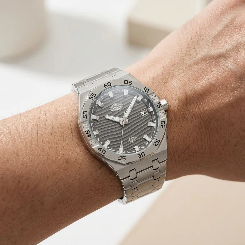 Heroforce 5043 Octagonal - Wristwatch, luxury, photorealistic, natural light