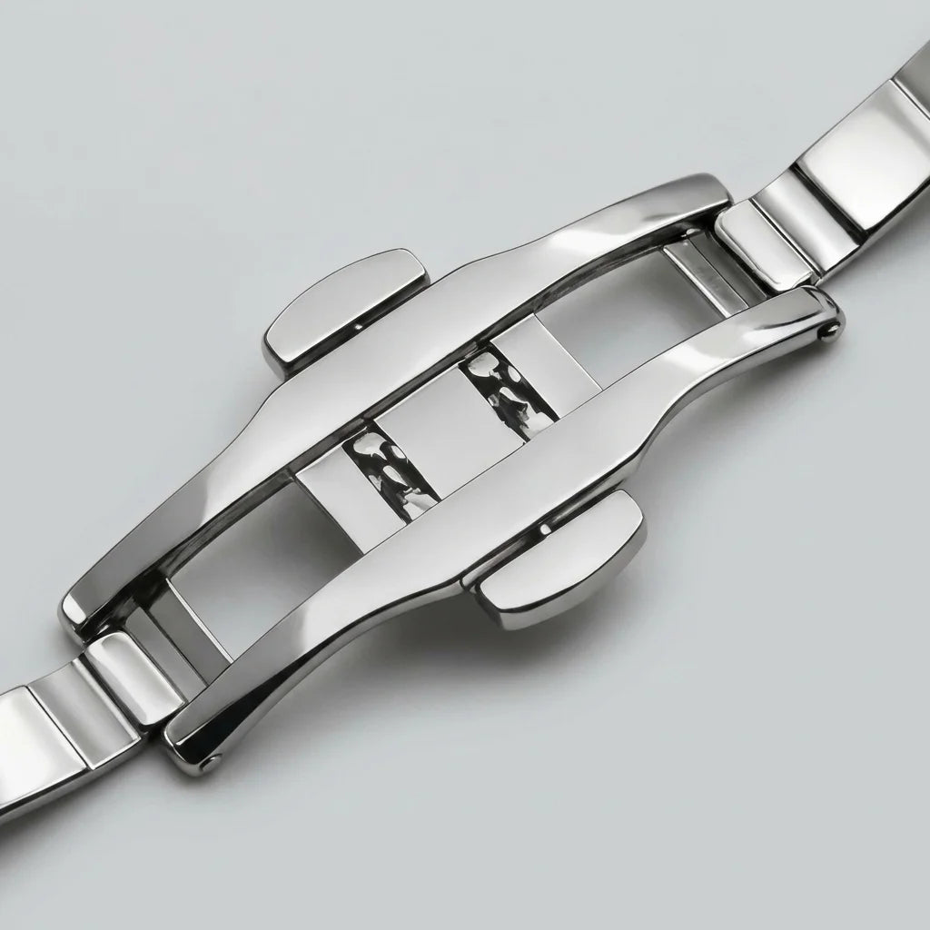 HeroForce 5046 Luxury Ana - leather strap, metal buckle, macro