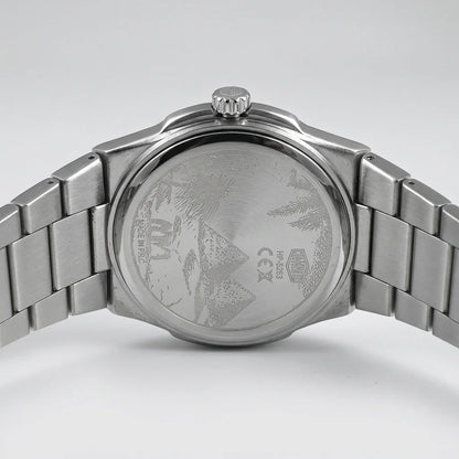 HeroForce 5053A Luxury Oc - solid steel caseback, engraved, macro
